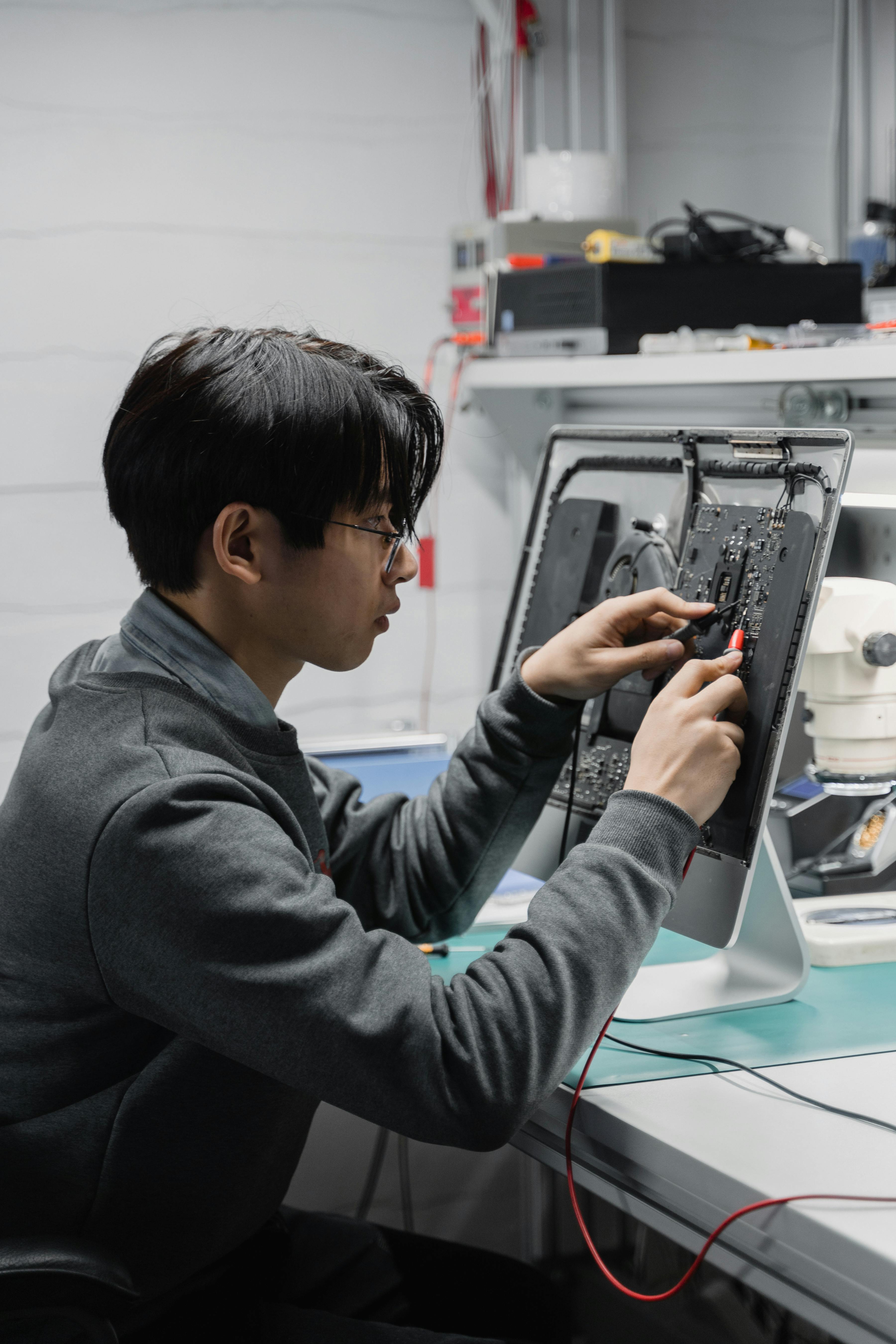 Electrical components trading
