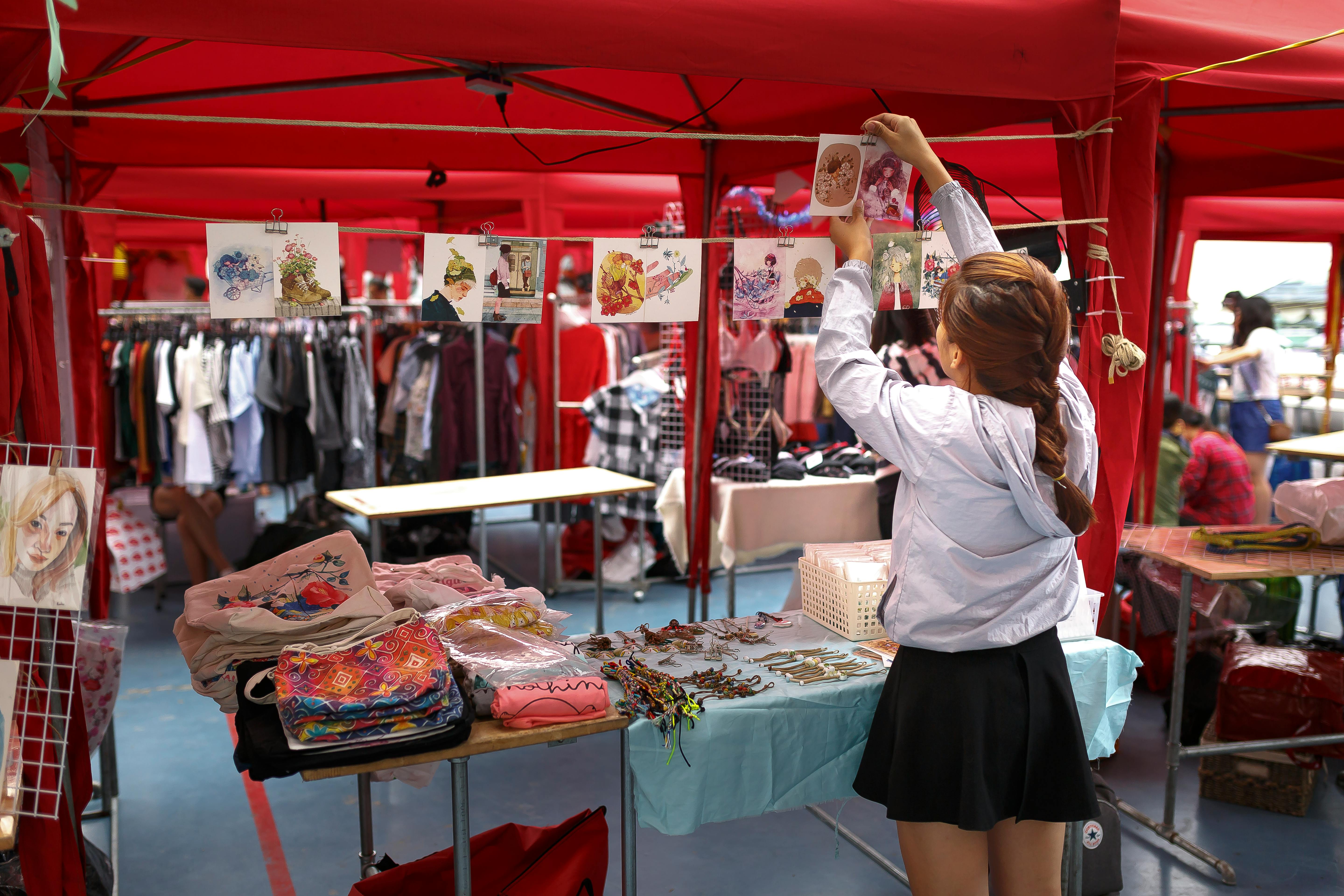 Retail showcase